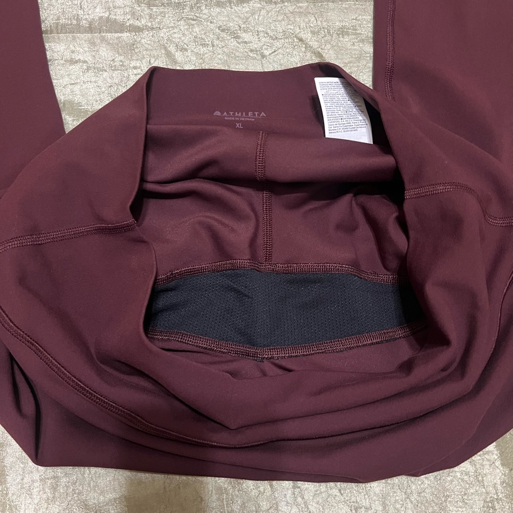Athleta Transcend High Rise Stirrup Maroon Legging Pant Size XL - Picture 10 of 10